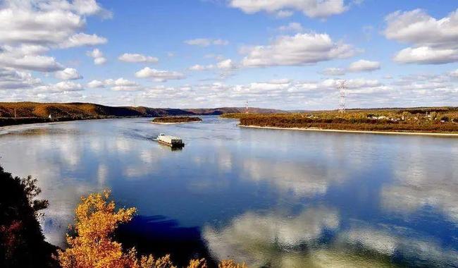 黑龙江,四季交织的北国风光,探寻冬夏之间的诗意画卷